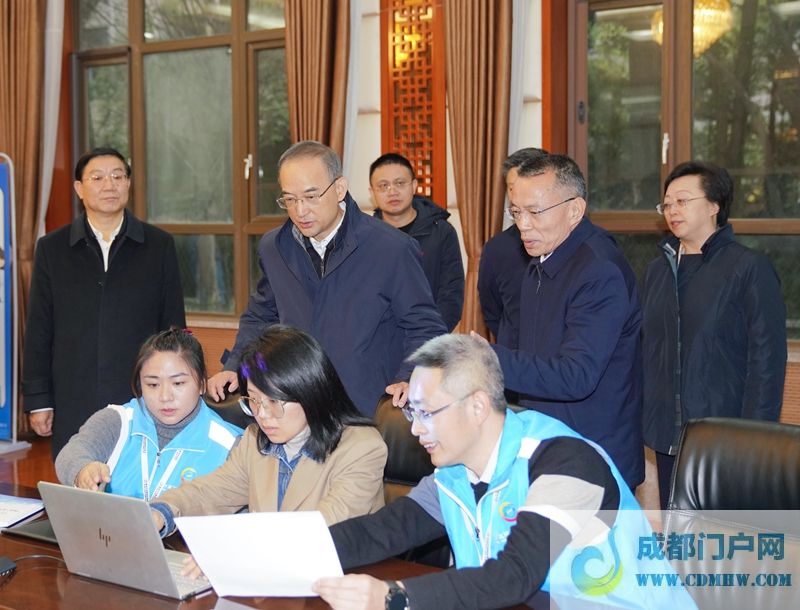 黄强在成都调研第五次全国经济普查入户登记工作
真实全面摸清经济“家底”更好服务全省高质量发展「相关图片」